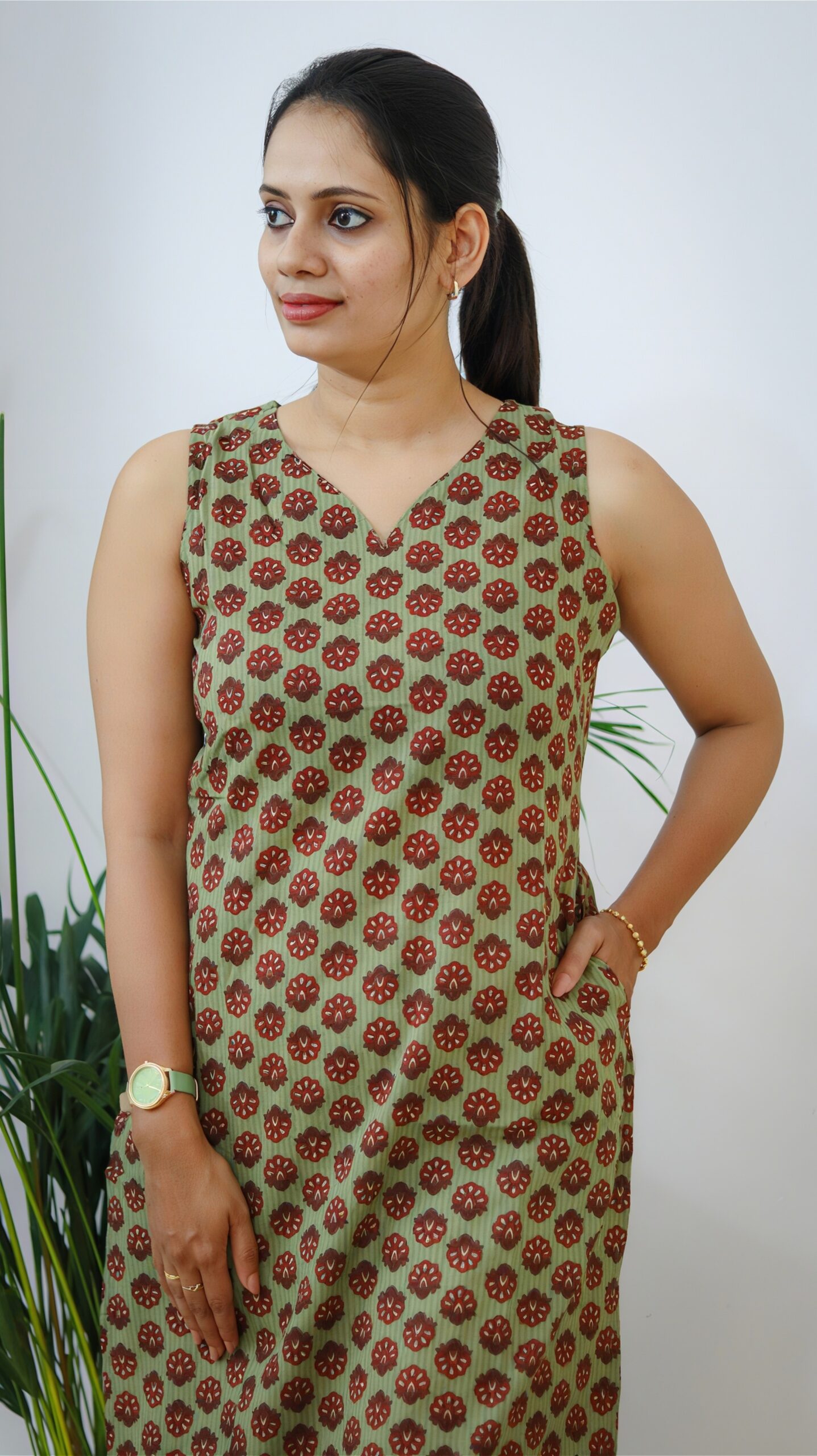 Olive Floral Paan Neck Cotton Kurti with Sleeves - Image 4