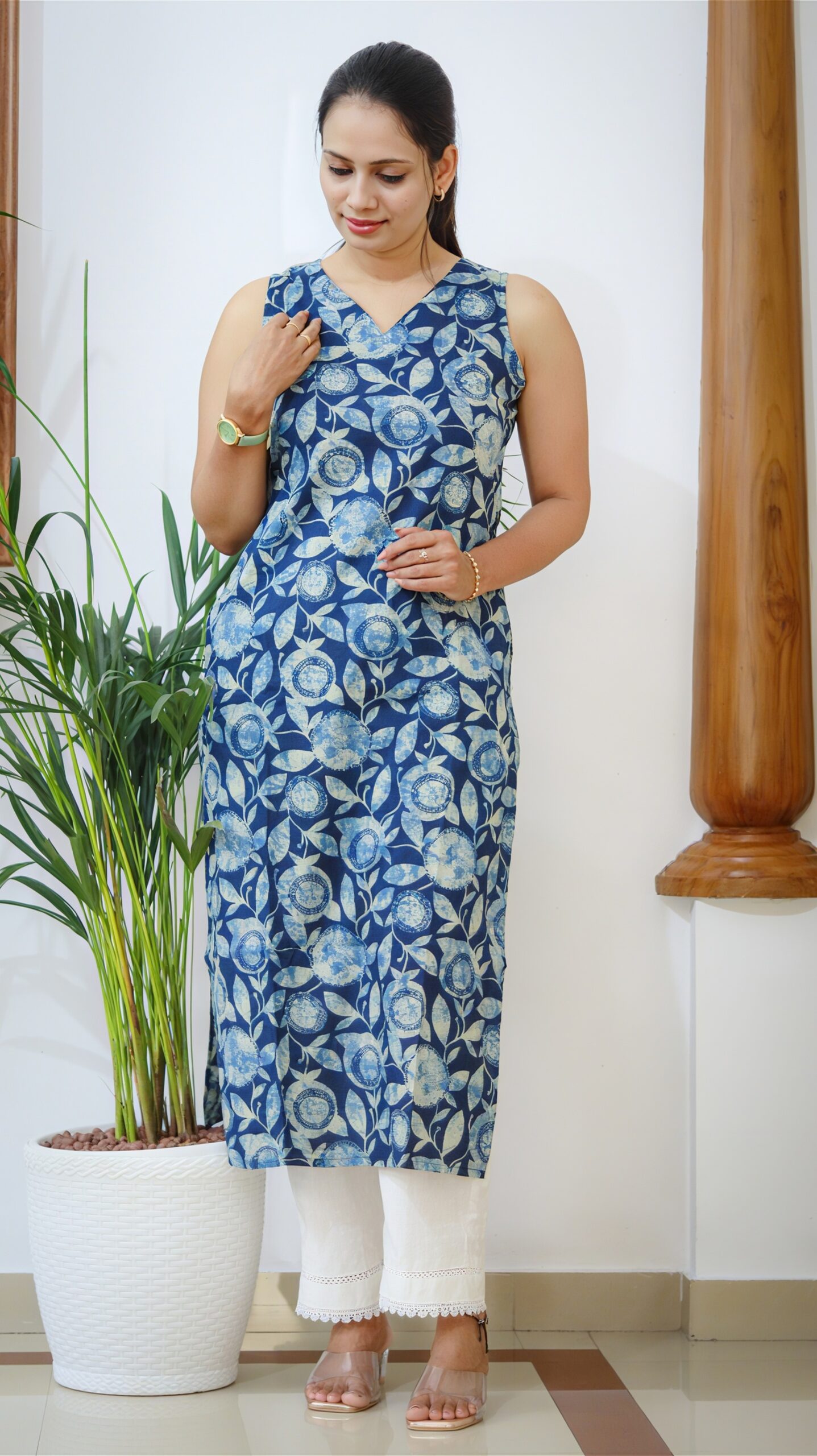 Blue Floral Paan Neck Cotton Kurti with Sleeves - Image 4