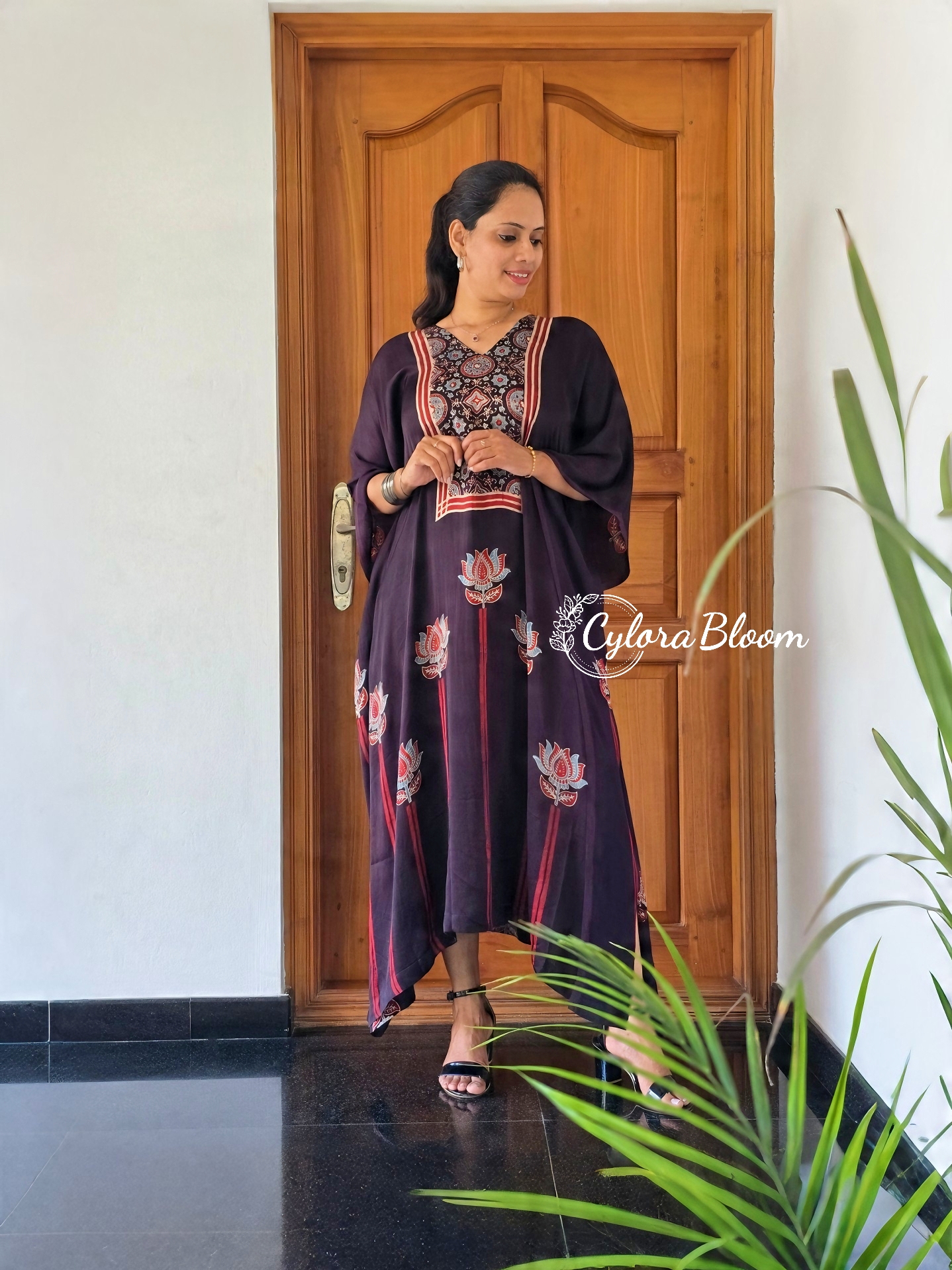 NOOR AJRAKH MODAL KAFTAN - Image 2
