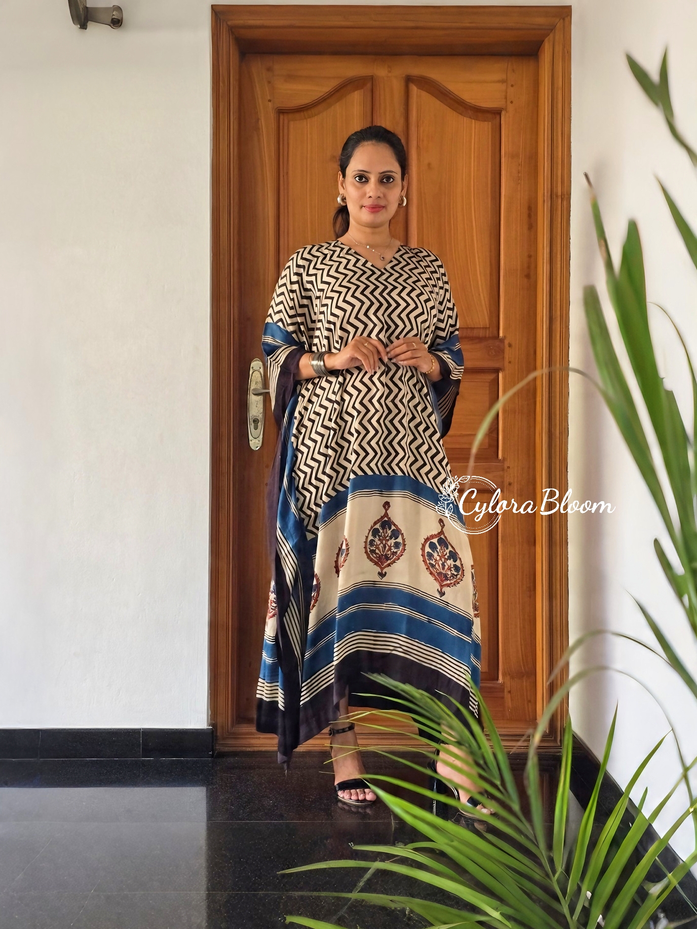 NOOR AJRAKH MODAL KAFTAN