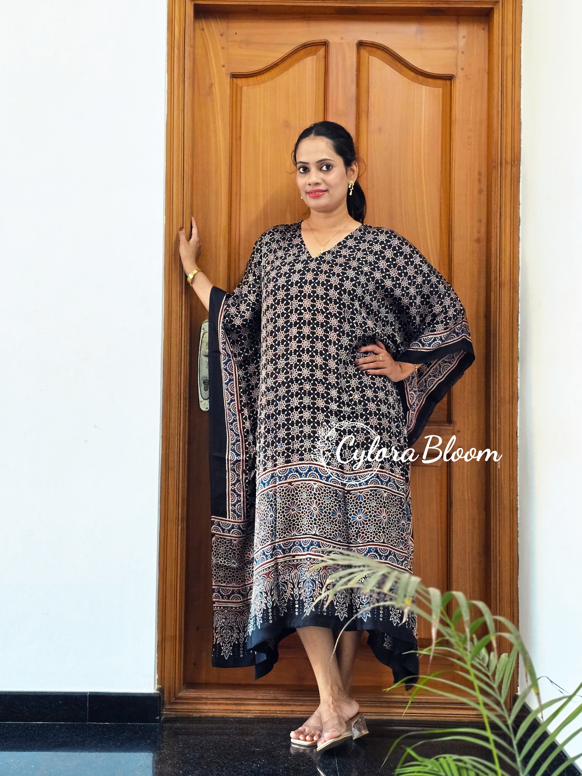 NOOR AJRAKH MODAL KAFTAN